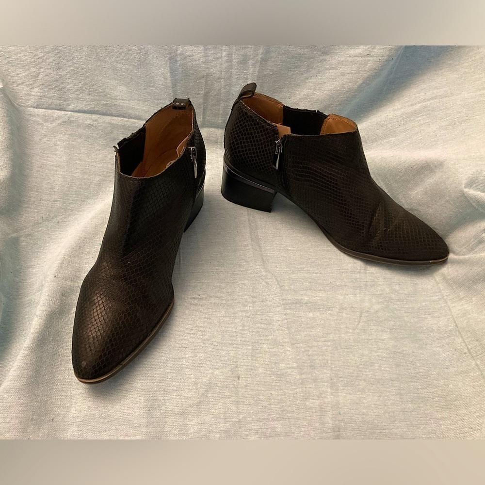 Franco Sarto Black Low Heel Faux Snakeskin Black Boots Booties Western Size 11